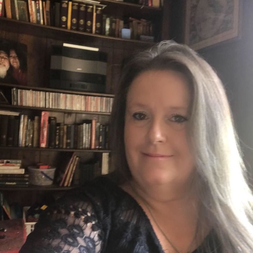 Meet your Posher, Lori